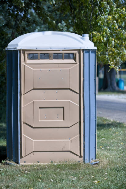 Portable Toilet Options We Offer in Country Club Estates, GA
